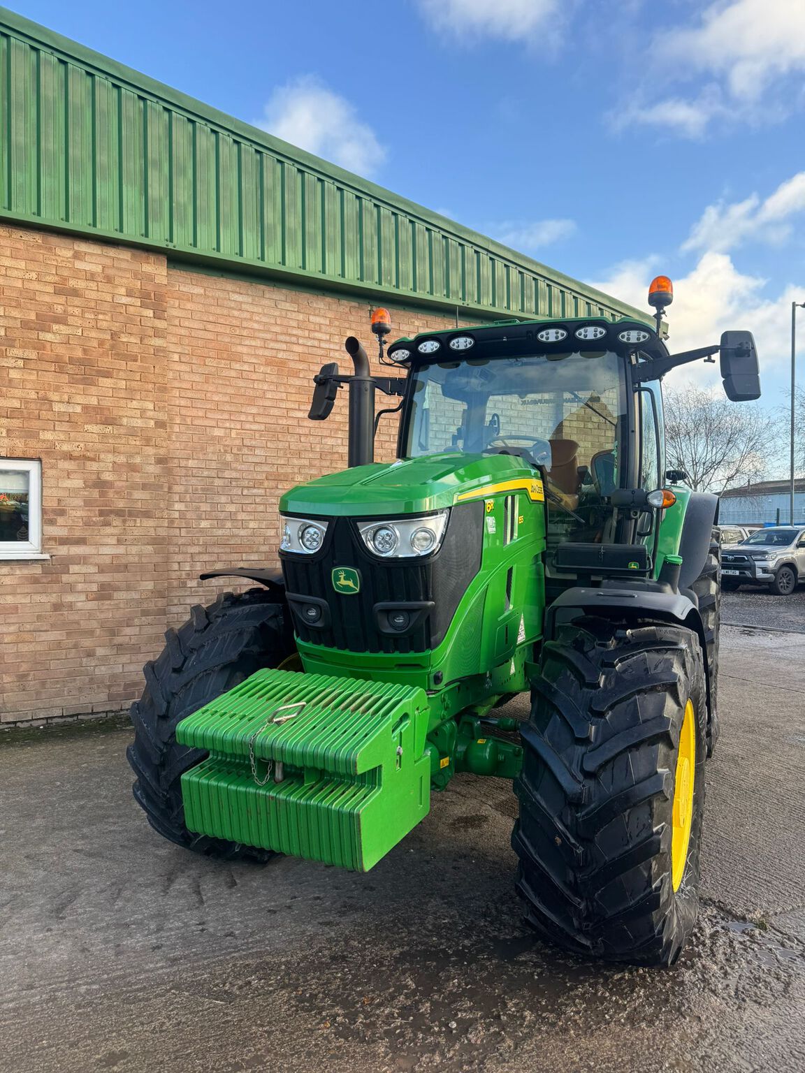 2023 John Deere 6R 155