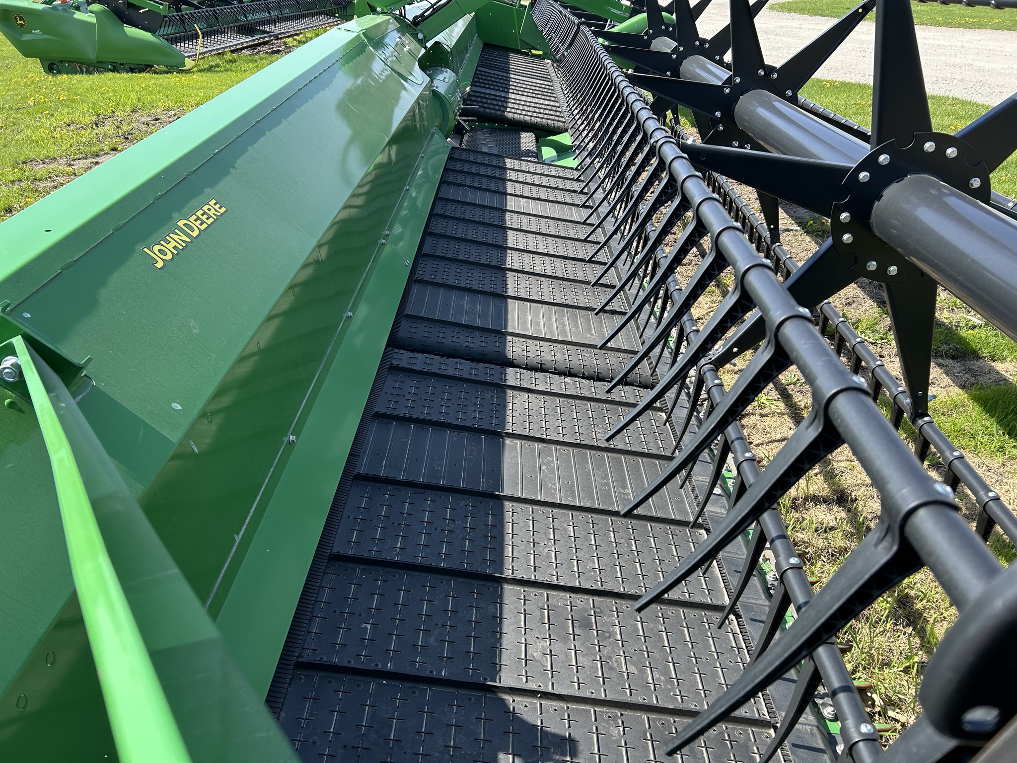  2025 John Deere RDF 40 at Heritage Tractor in Galesburg, IL