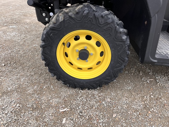 2019 John Deere XUV 835M - Photo9