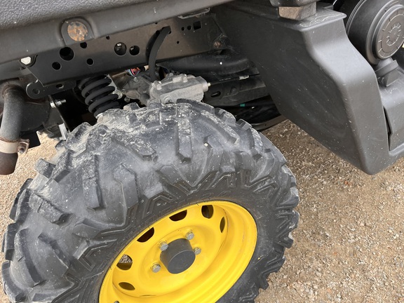 2019 John Deere XUV 835M - Photo14