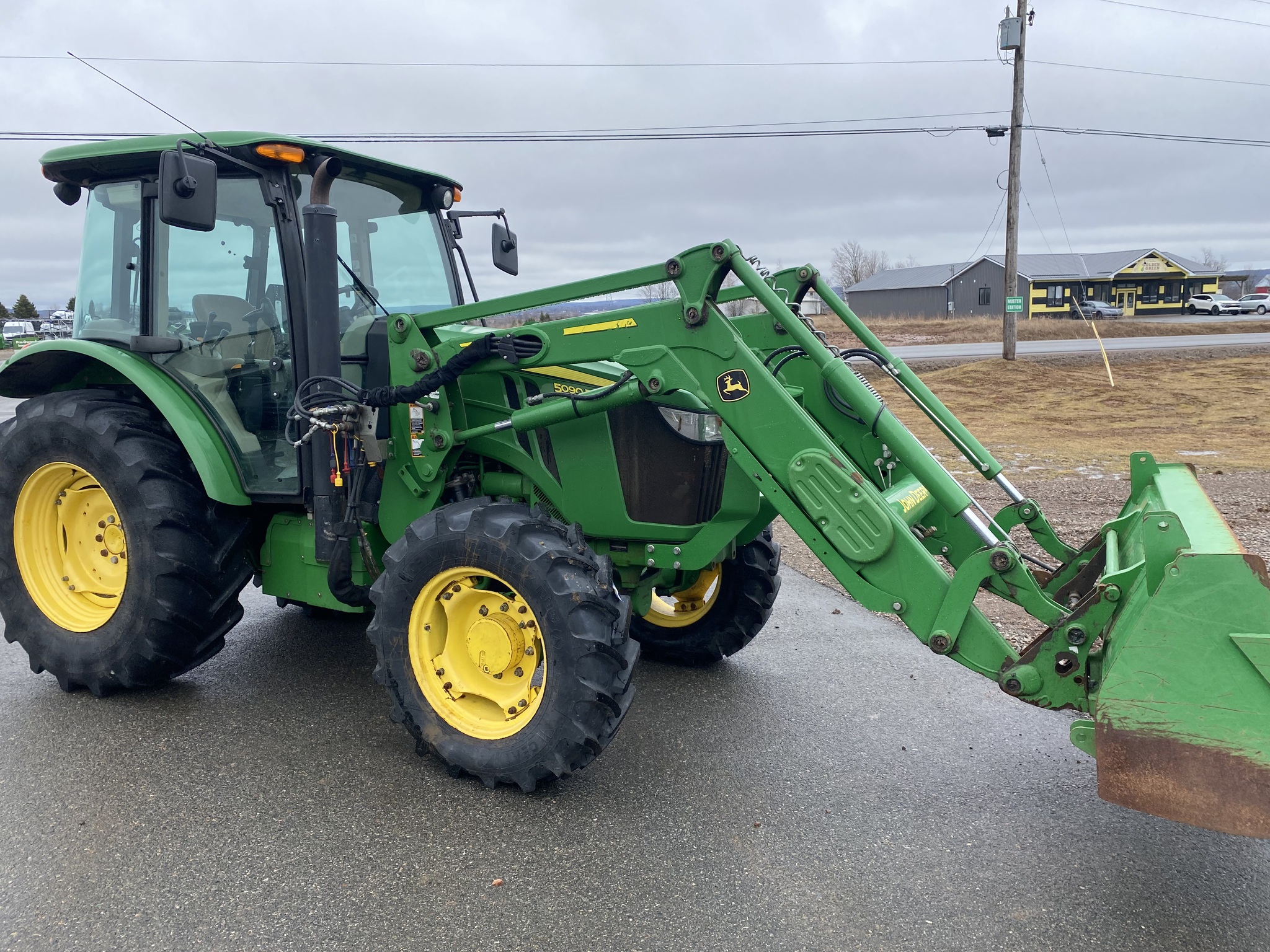 2019 John Deere 5090E Image 8
