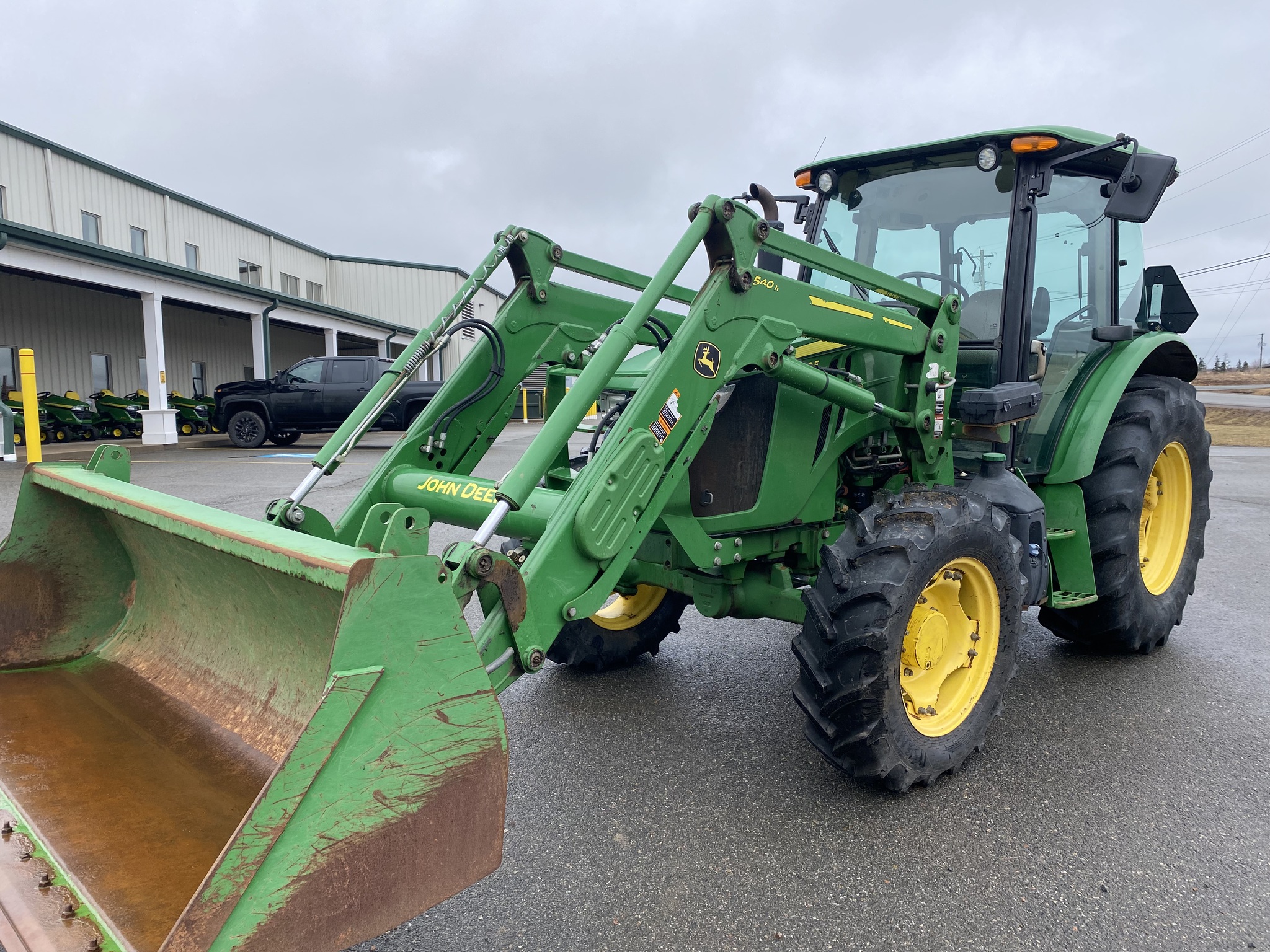 2019 John Deere 5090E Image 1