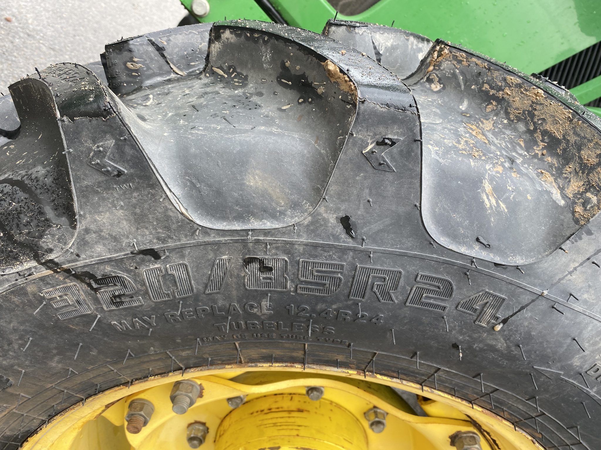 2019 John Deere 5090E Image 17