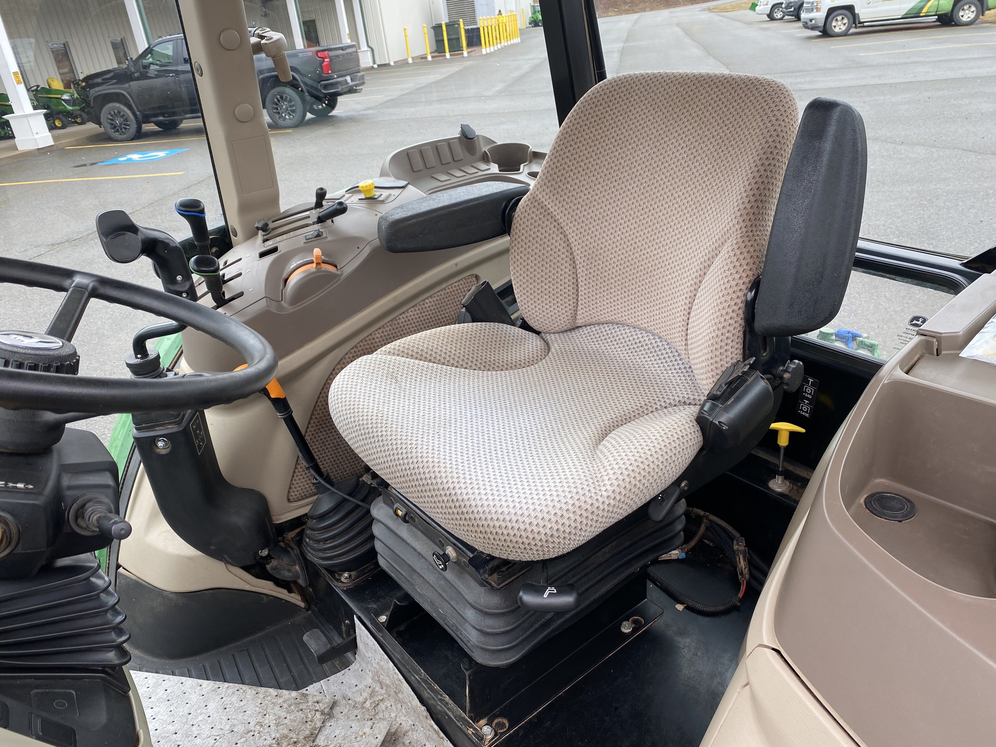 2019 John Deere 5090E Image 15