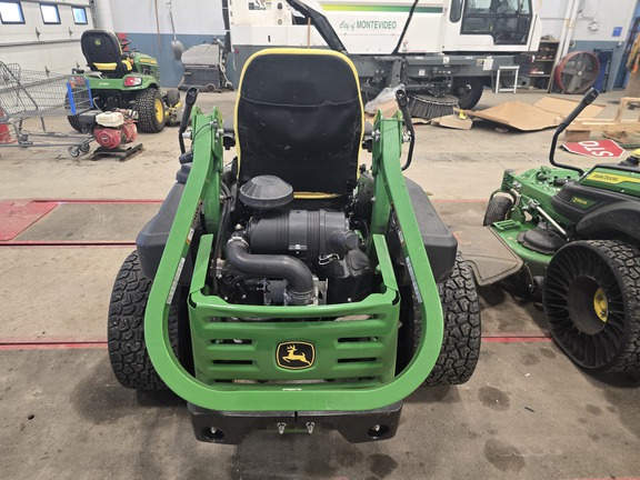 2025 John Deere Z970R - Photo4
