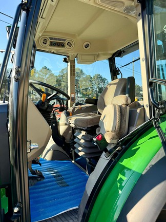 2025 John Deere 5105M-9