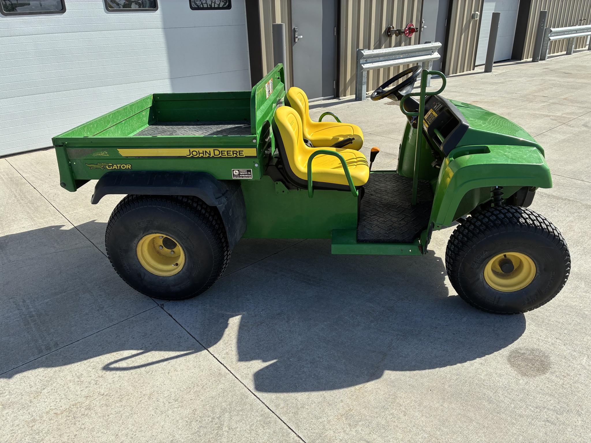 2013 John Deere TS 4X2 Image 2