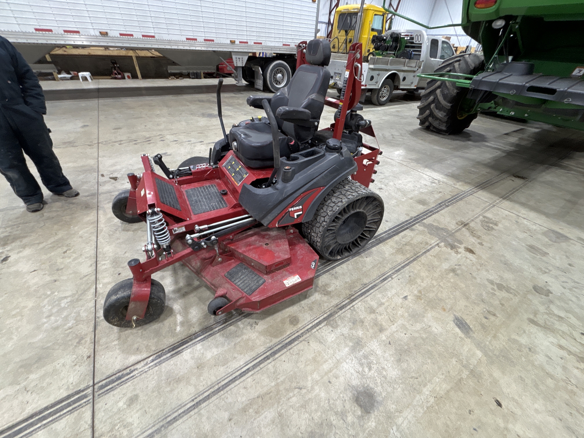 Used 2022 Ferris ISX3300 38 Zero Turn Mowers at Koenig Equipment in Greenville, OH - PhotoXL7