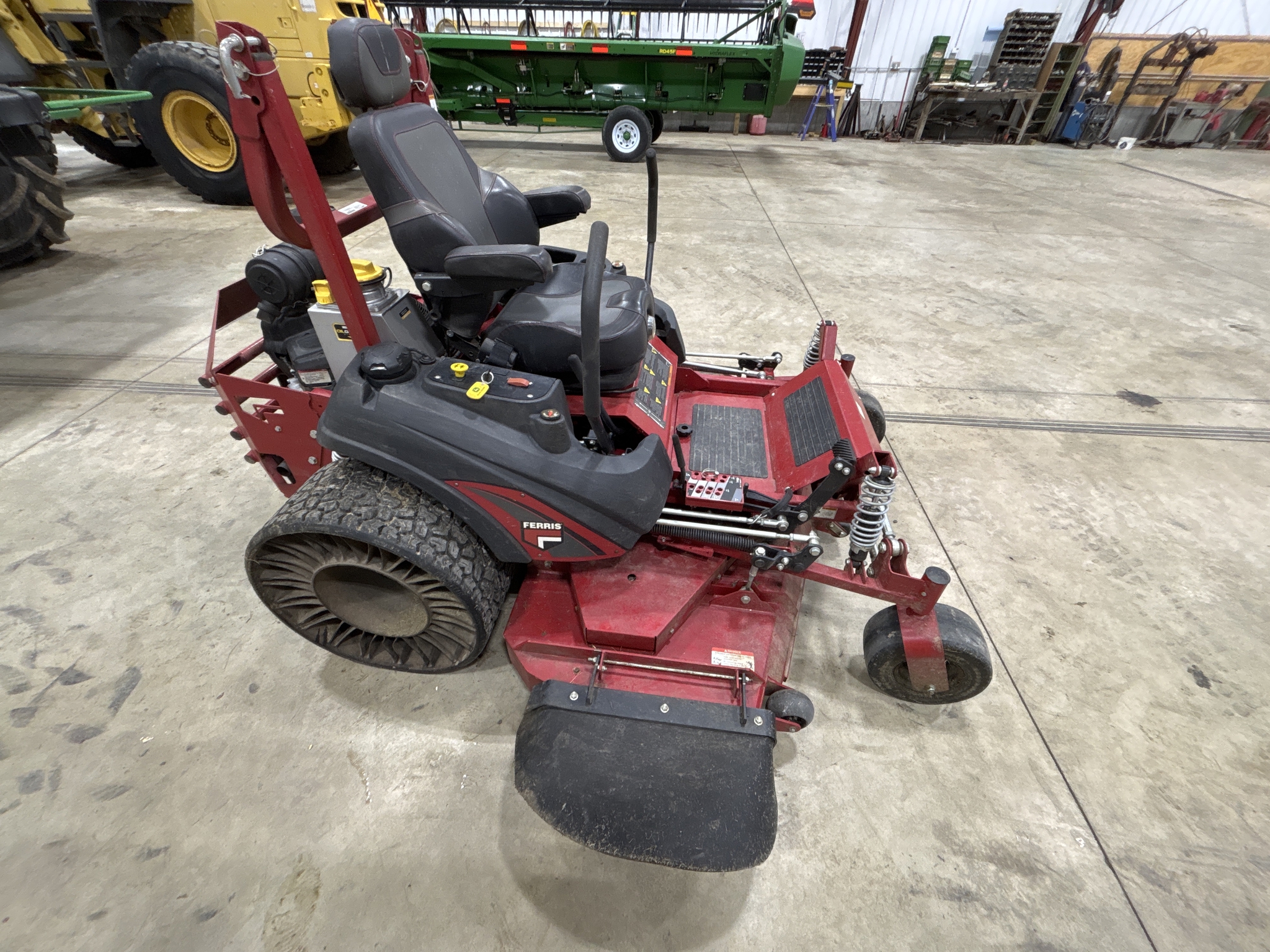 Used 2022 Ferris ISX3300 38 Zero Turn Mowers at Koenig Equipment in Greenville, OH - PhotoXL5
