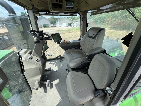 2025 John Deere 9RX 830 - Photo32