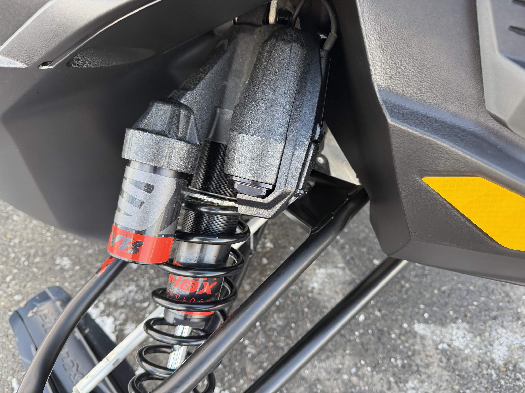 2022 Ski Doo Mach Z 900 turbo R Image 9