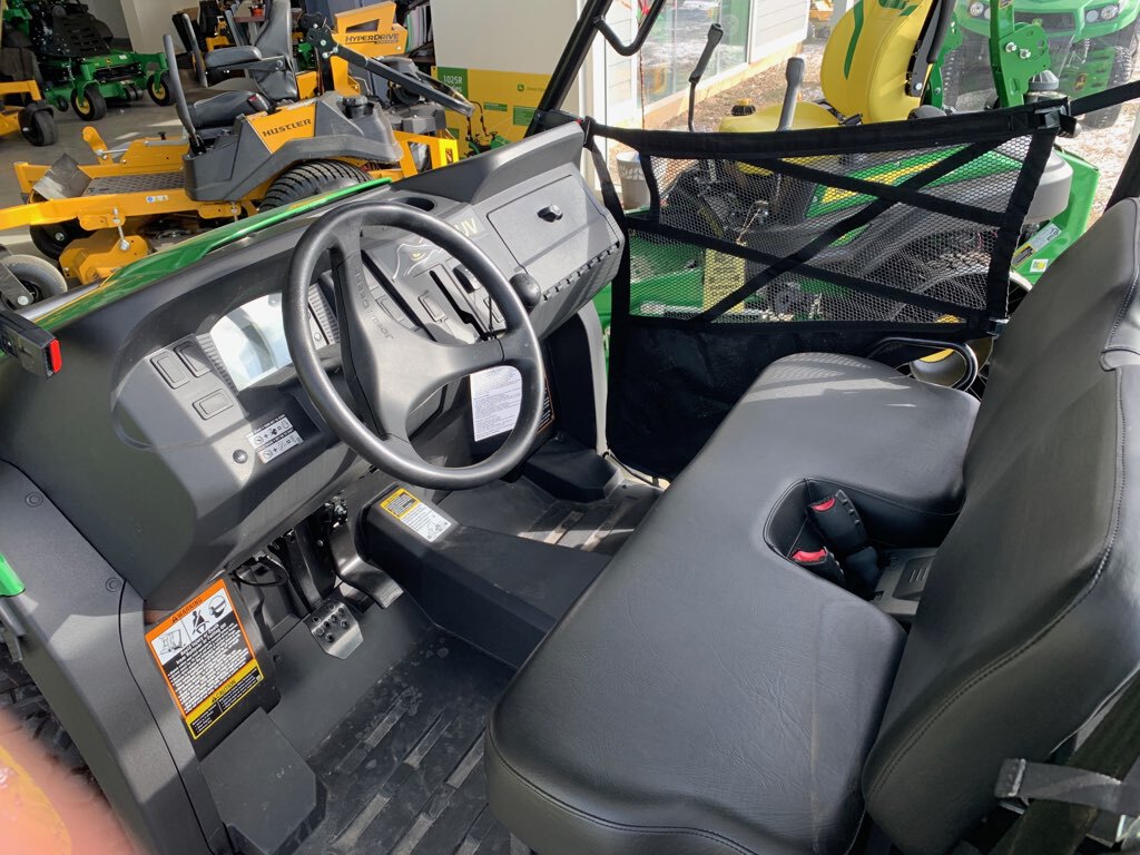 2025 John Deere XUV590M Image 3