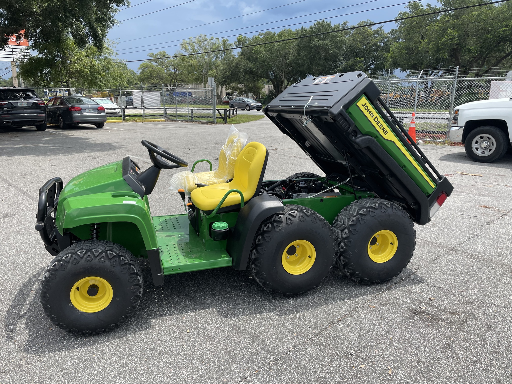 2025 John Deere THD Image 1