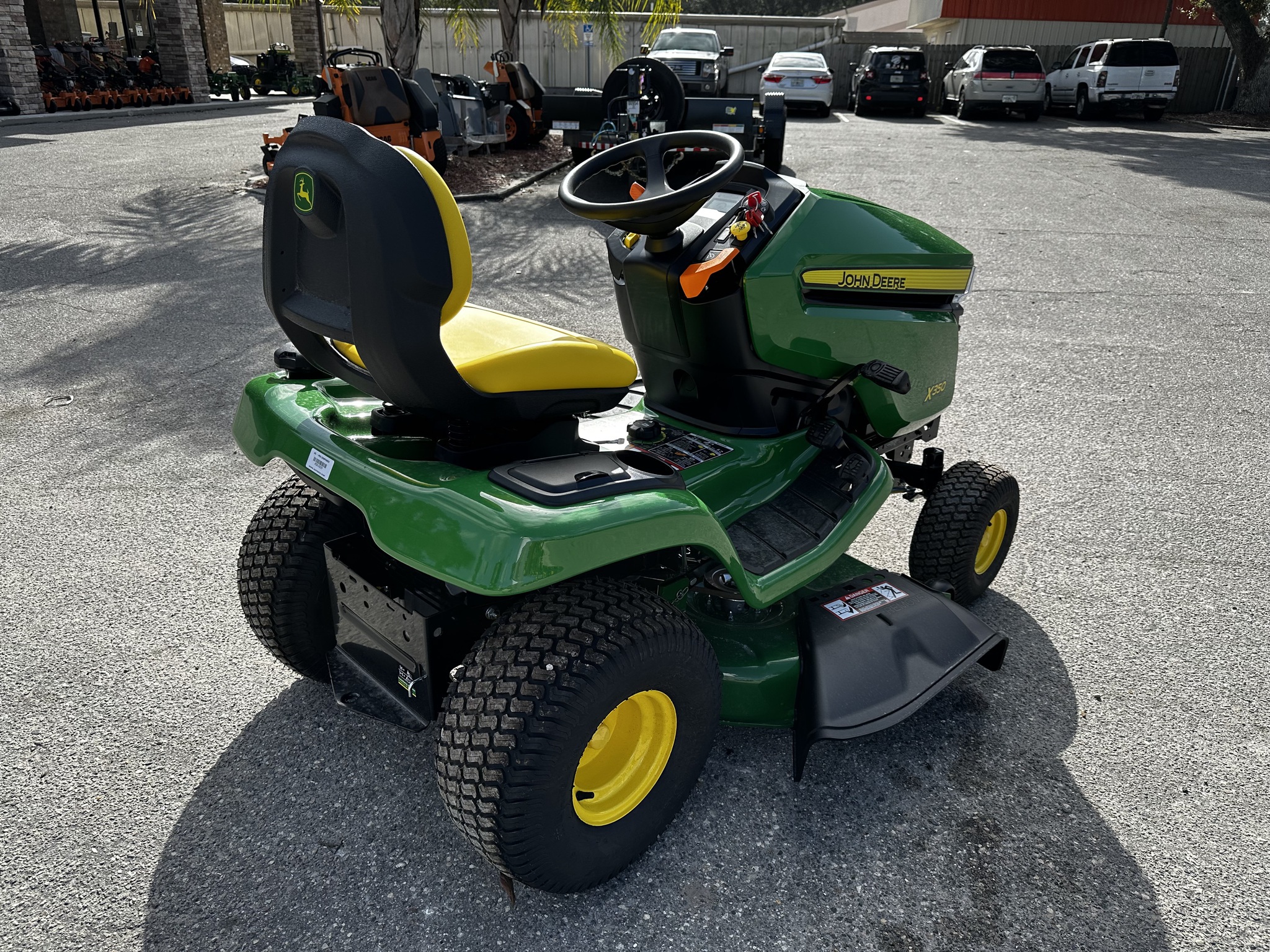 2025 John Deere X350 Image 4