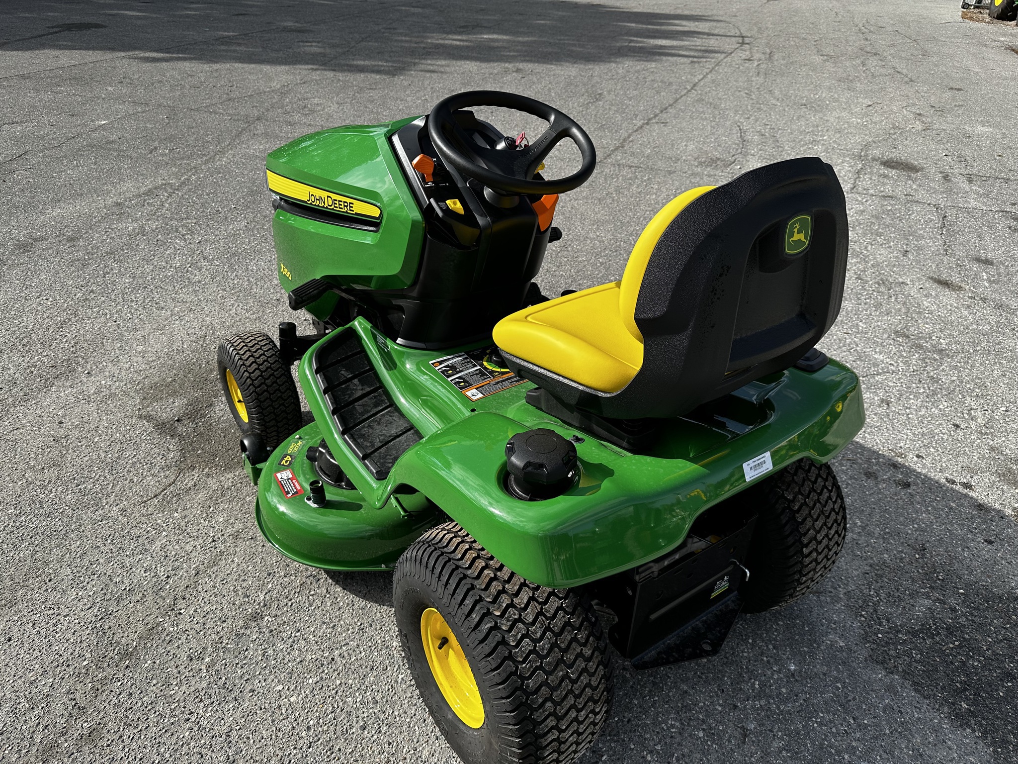 2025 John Deere X350 Image 6