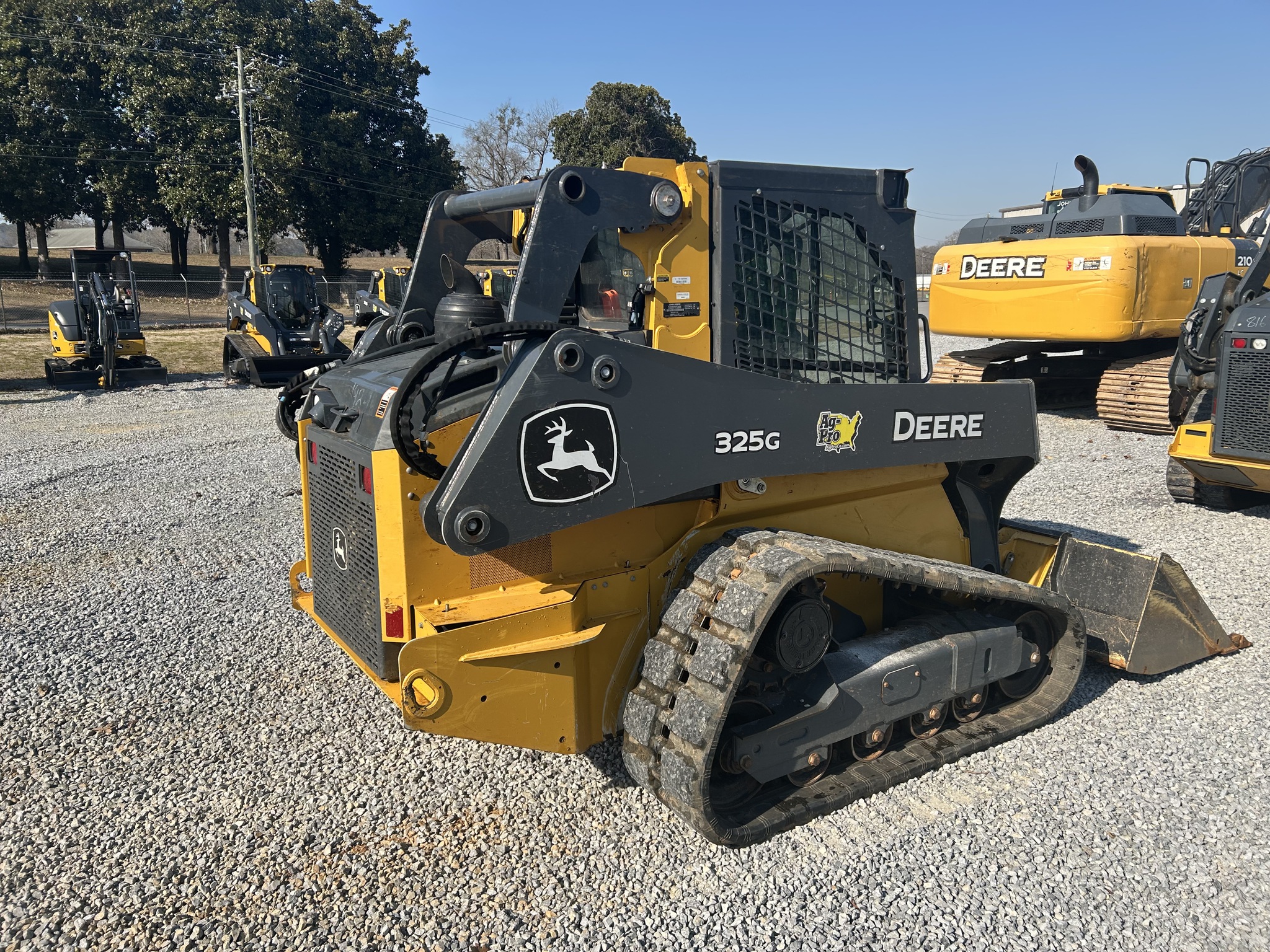 2024 John Deere 325G Image 5