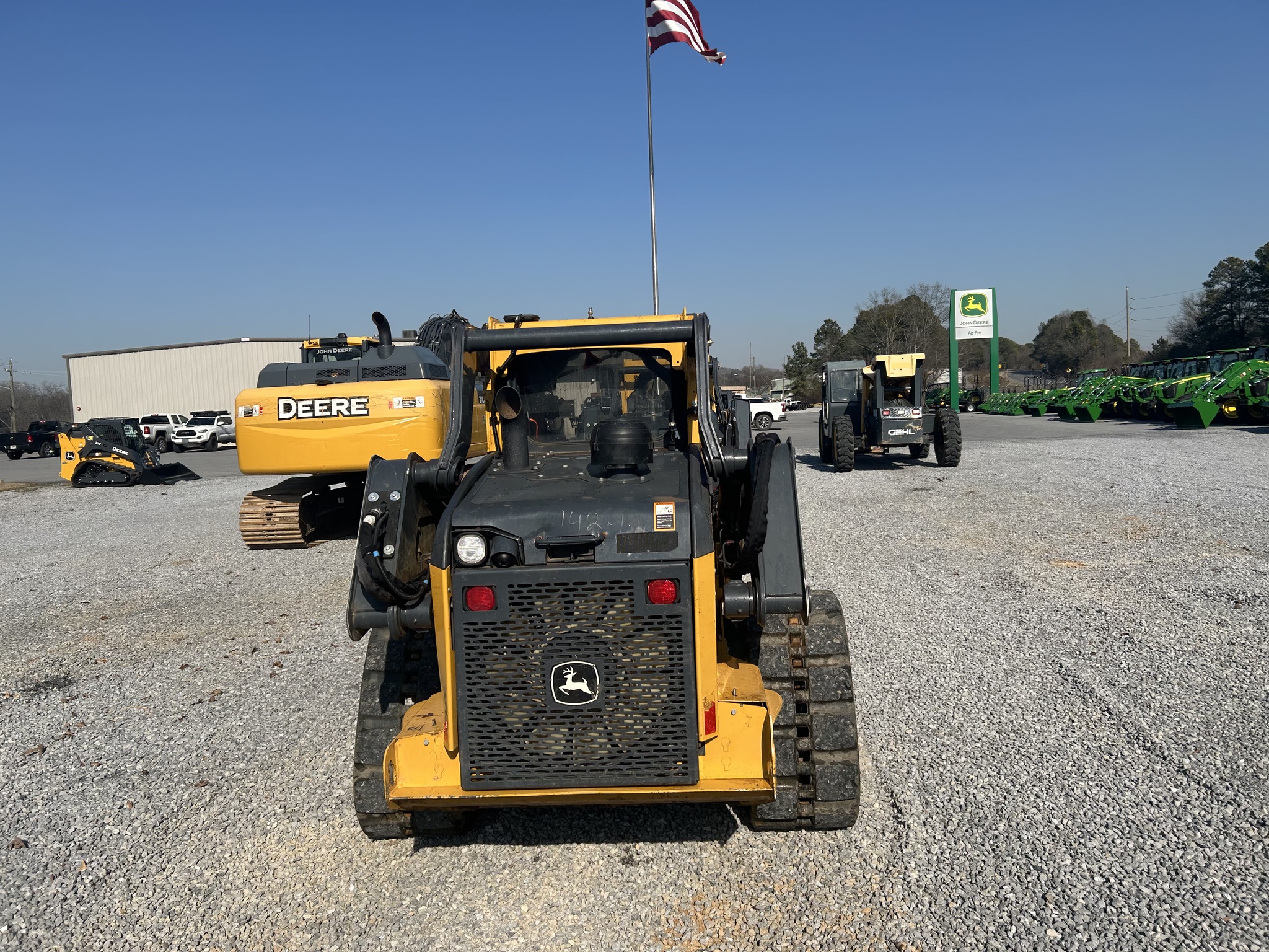 2024 John Deere 325G Image 6