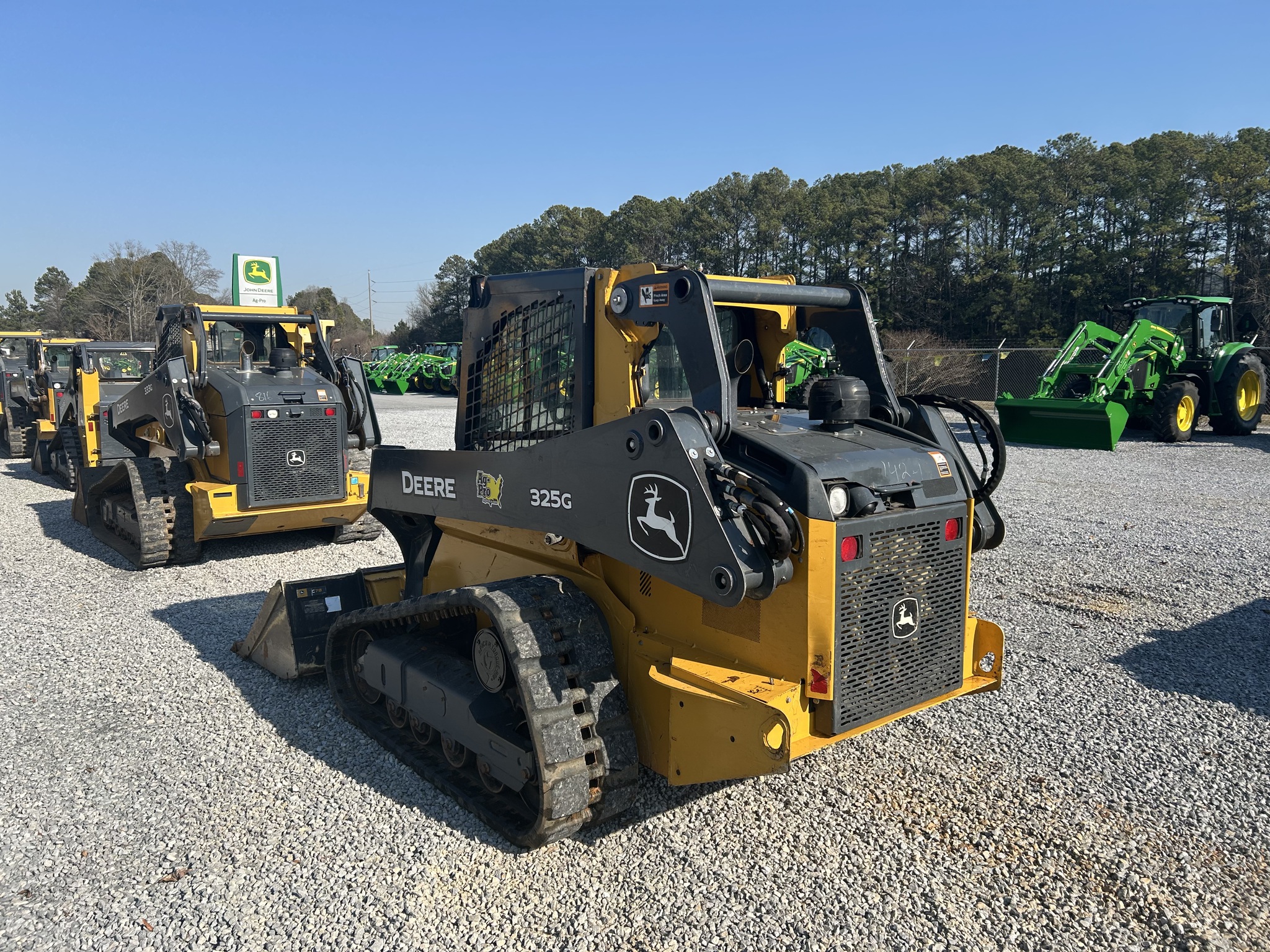 2024 John Deere 325G Image 8