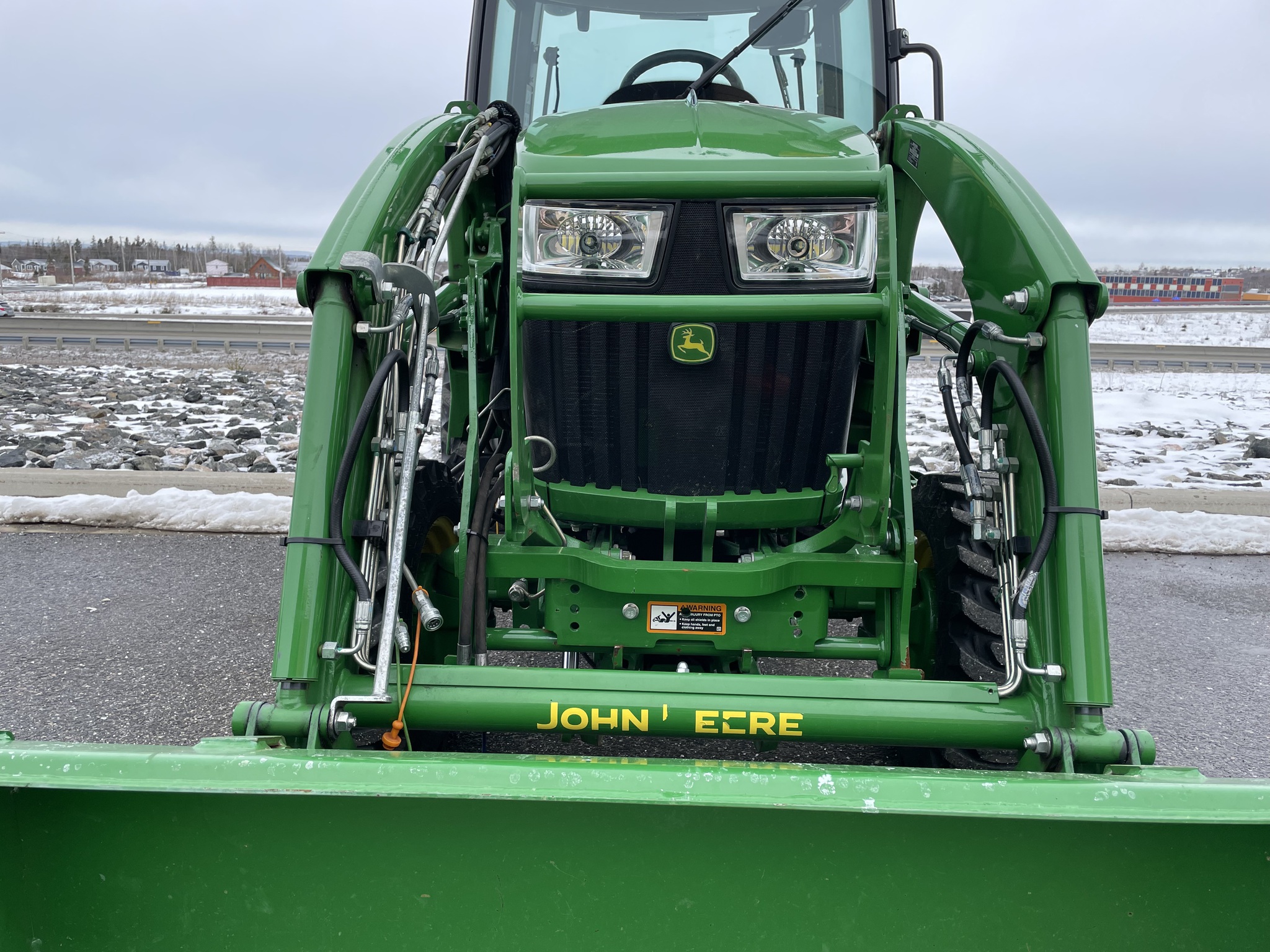 2022 John Deere 3039R Image 7