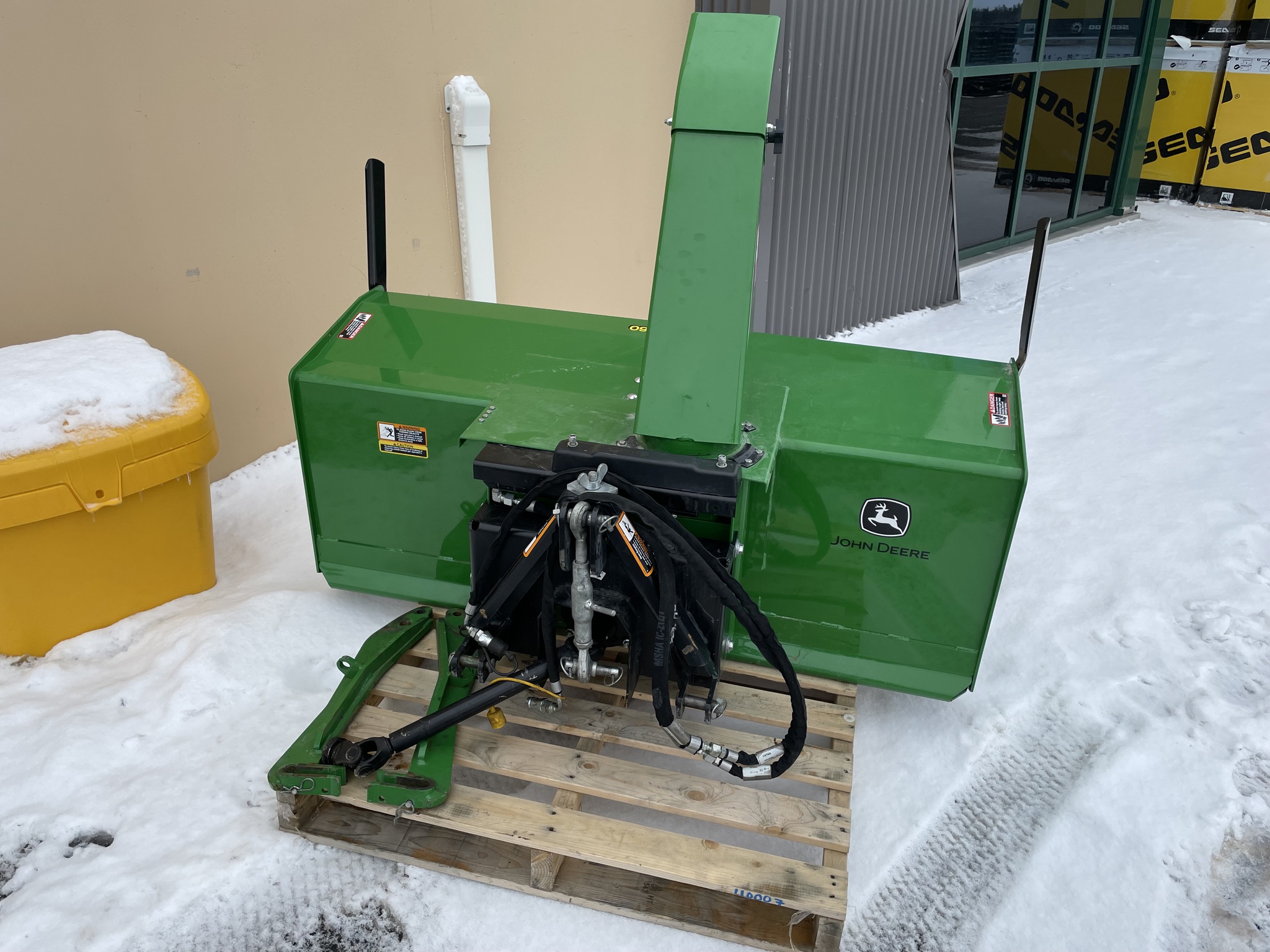2022 John Deere 3039R Image 12