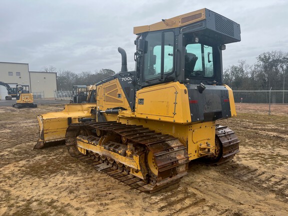 2021 John Deere 700L-4