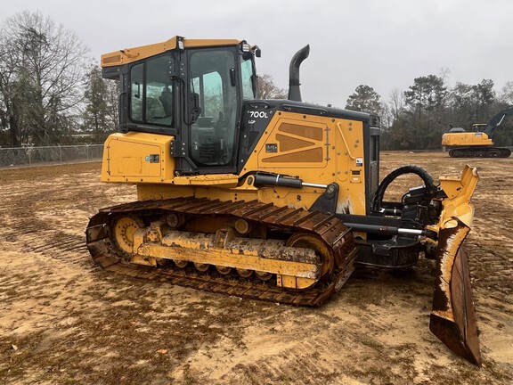 2021 John Deere 700L-2