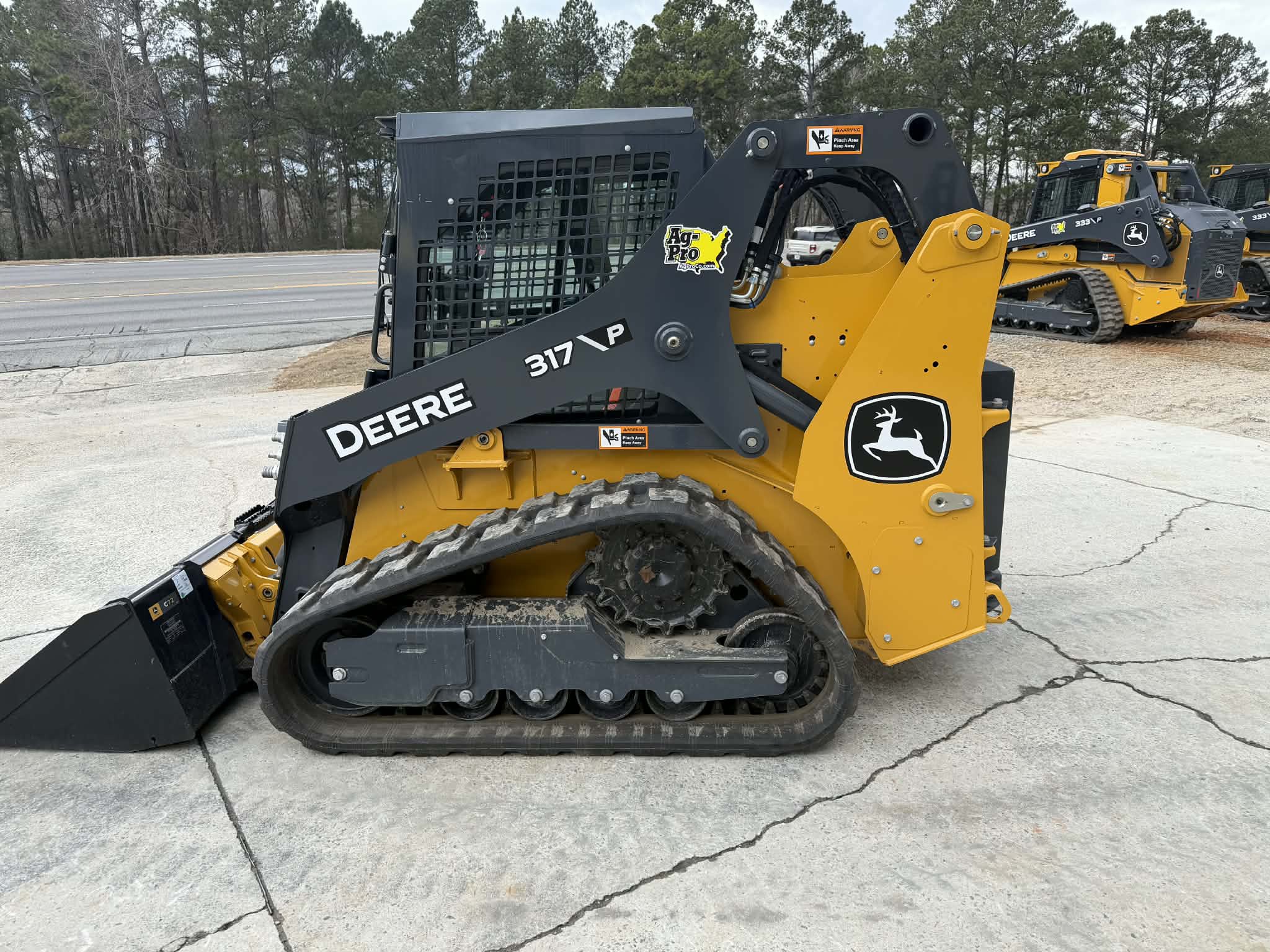 2025 John Deere 317 P Image 5