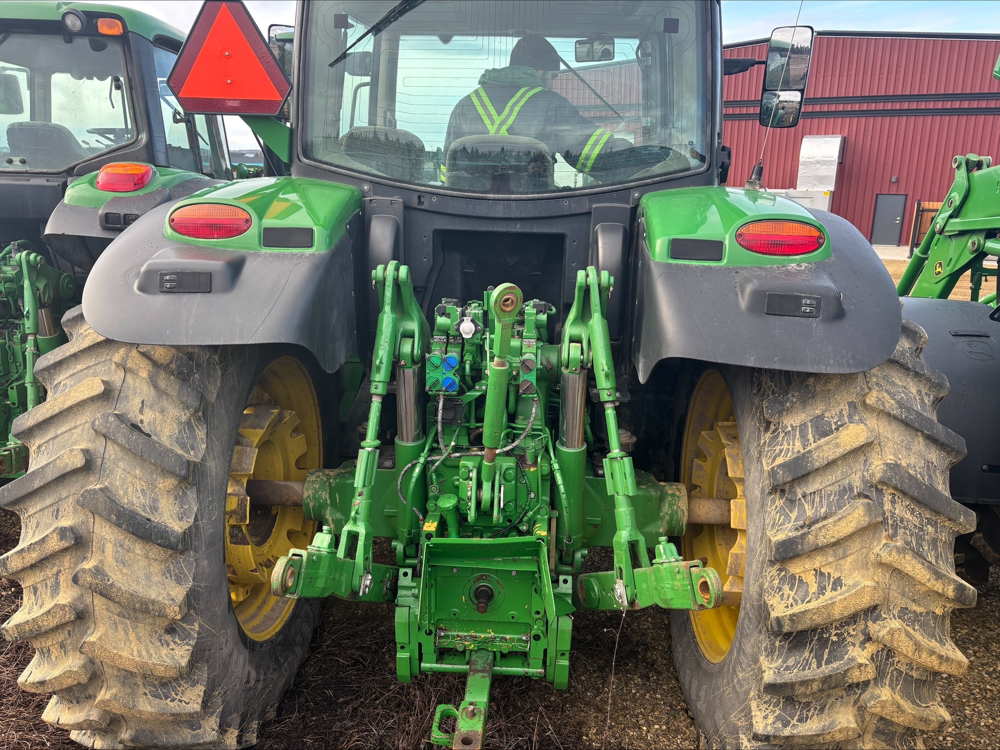 2015 John Deere 6170R Image 3