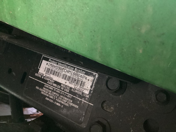 2023 John Deere X590 - Photo4