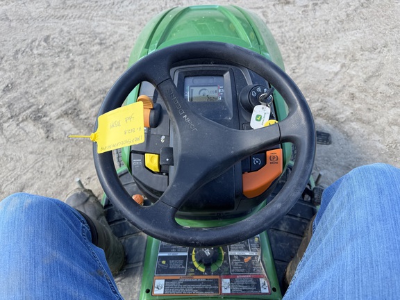 2023 John Deere X590 - Photo20