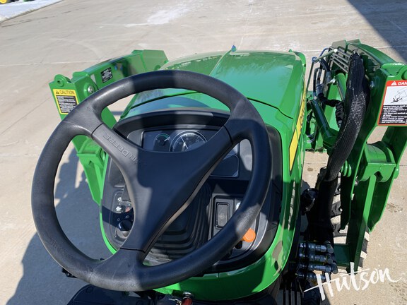 Photo of 2025 John Deere 2032R