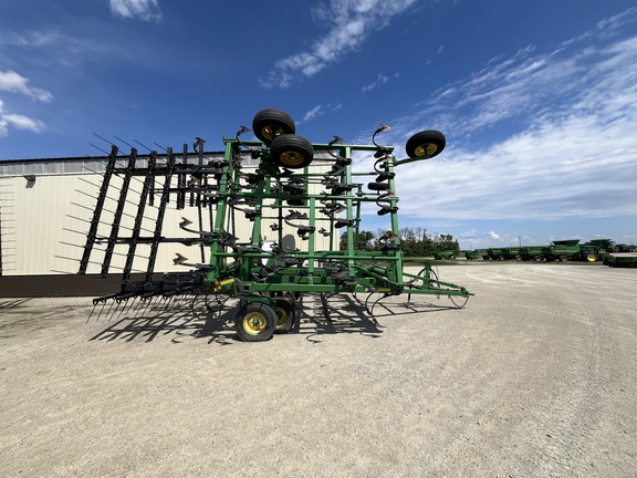2004 John Deere 2210 - Photo4