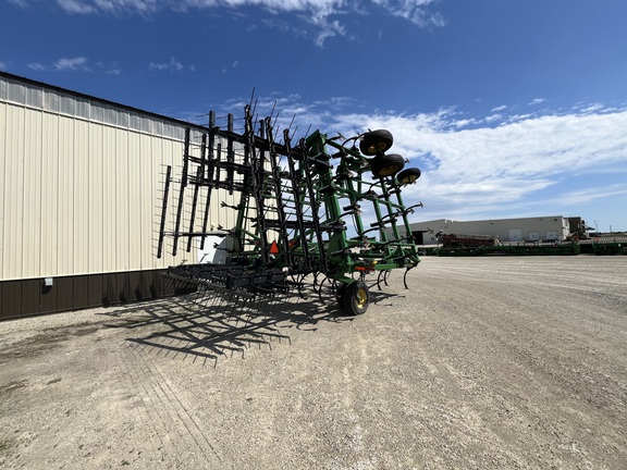 2004 John Deere 2210 - Photo5