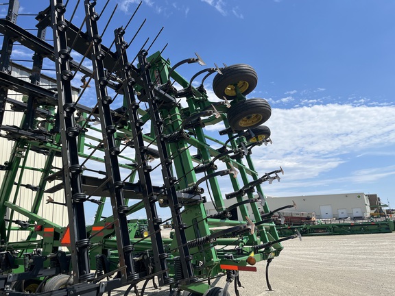 2004 John Deere 2210 - Photo12