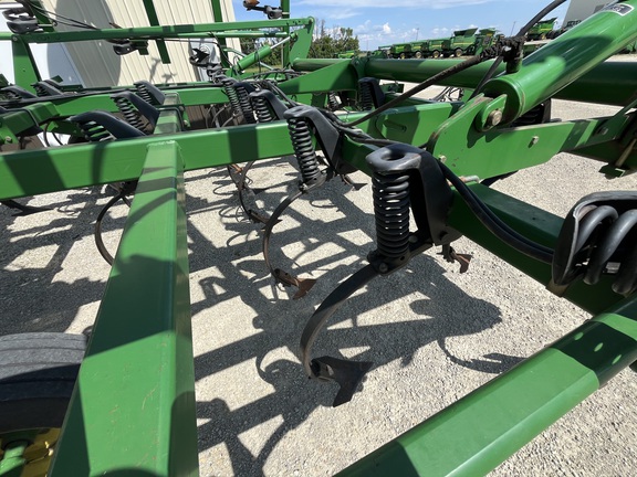 2004 John Deere 2210 - Photo14