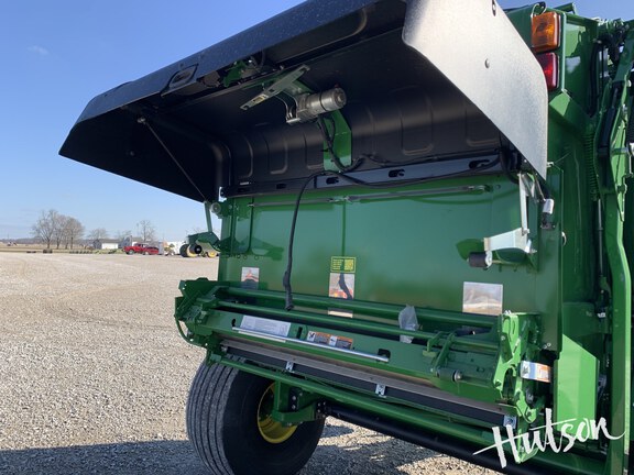 Photo of 2025 John Deere 561M