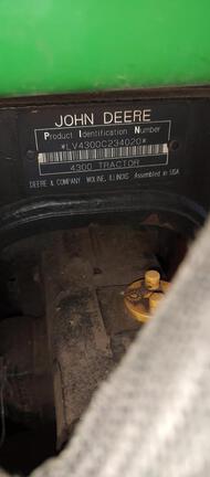 Photo of 1998 John Deere 4300