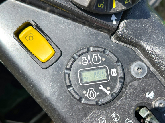 2023 John-Deere Z930M