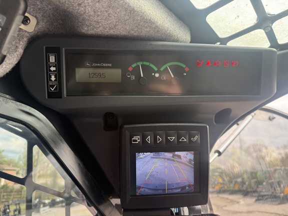 2023 John Deere 333G