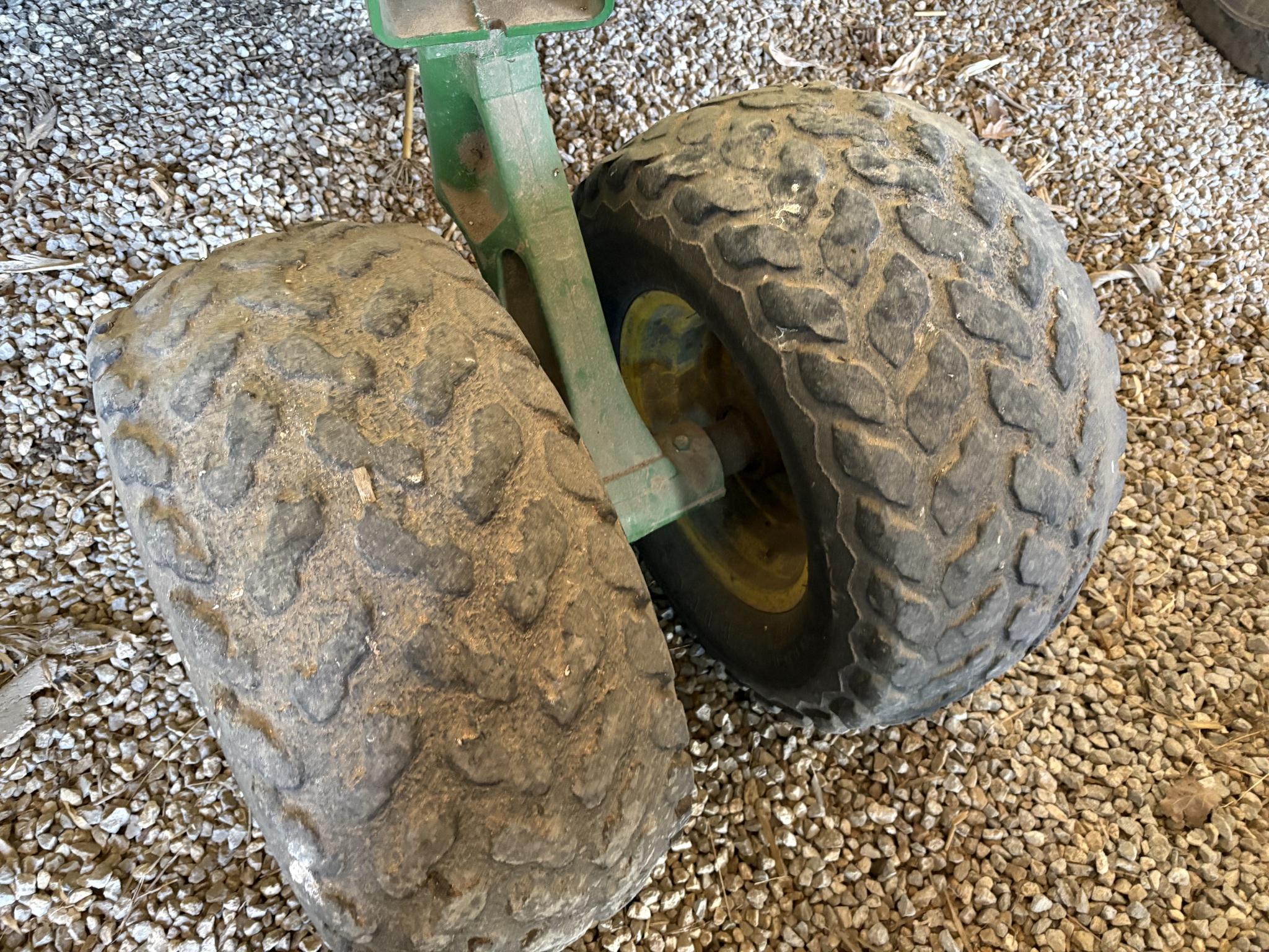 2009 John Deere 1990 Image 24