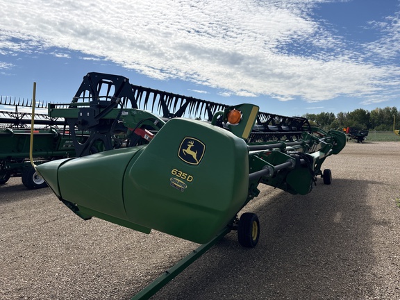 Used 2017 John Deere 635D Combine Platforms at Horizon Ag & Turf in Lloydminster, AB - Photo3