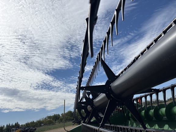 Used 2017 John Deere 635D Combine Platforms at Horizon Ag & Turf in Lloydminster, AB - Photo10
