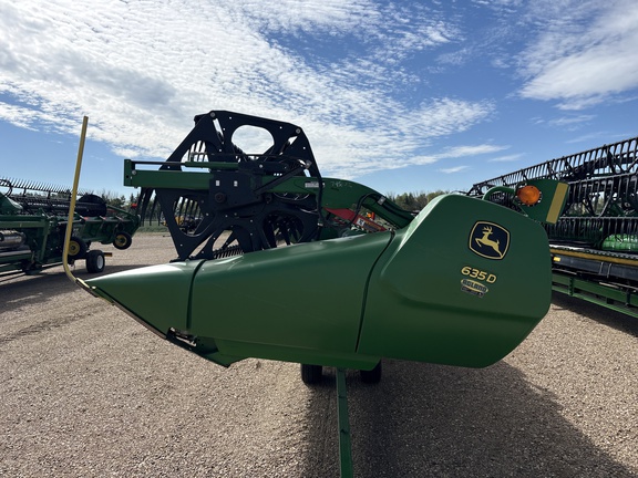 Used 2017 John Deere 635D Combine Platforms at Horizon Ag & Turf in Lloydminster, AB - Photo4
