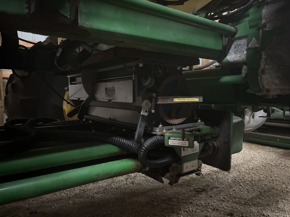 Used 2009 John Deere 1835 Air Drills and Seeders at Horizon Ag & Turf in Lloydminster, AB - Photo2