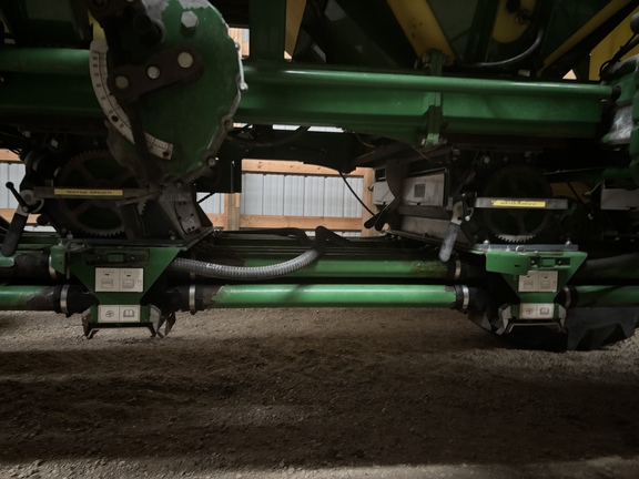 Used 2009 John Deere 1835 Air Drills and Seeders at Horizon Ag & Turf in Lloydminster, AB - Photo7