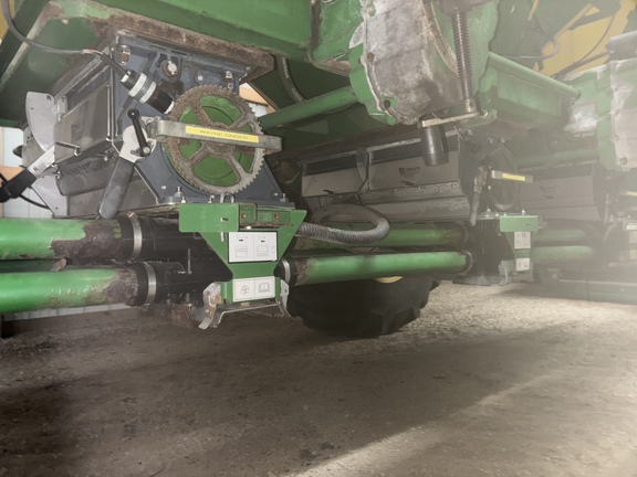 Used 2009 John Deere 1835 Air Drills and Seeders at Horizon Ag & Turf in Lloydminster, AB - Photo25