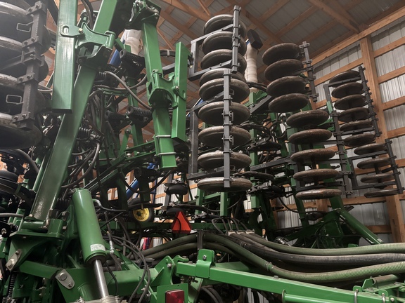 Used 2009 John Deere 1835 Air Drills and Seeders at Horizon Ag & Turf in Lloydminster, AB - Photo19