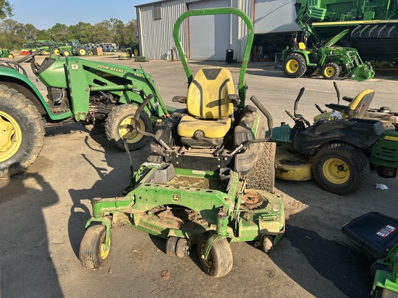 2020 John Deere Z945M Photo 1