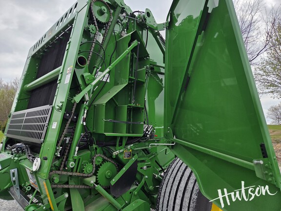 Photo of 2025 John Deere 561M