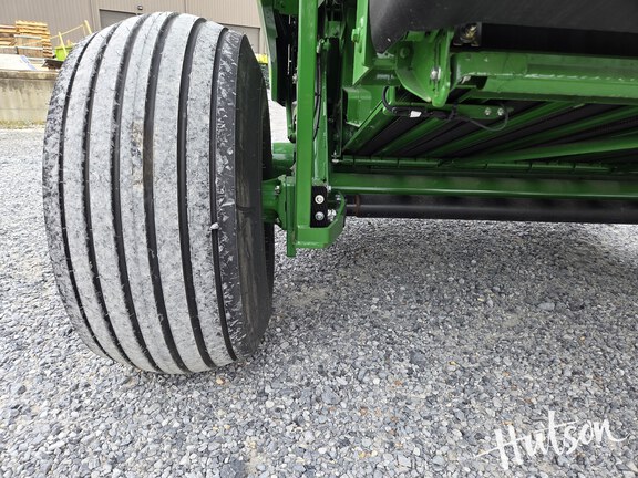 Photo of 2025 John Deere 561M